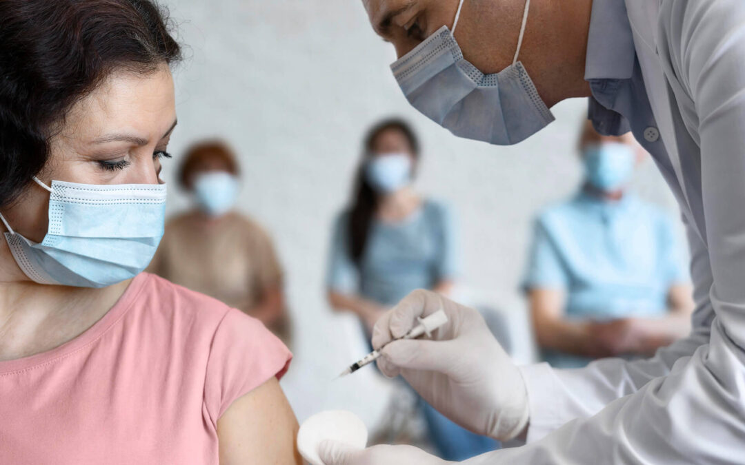 Entenda como fica o afastamento da gestante do trabalho por causa da pandemia mesmo vacinada